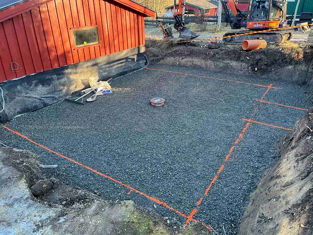 Grunnarbeider for ny uteplass, Ås