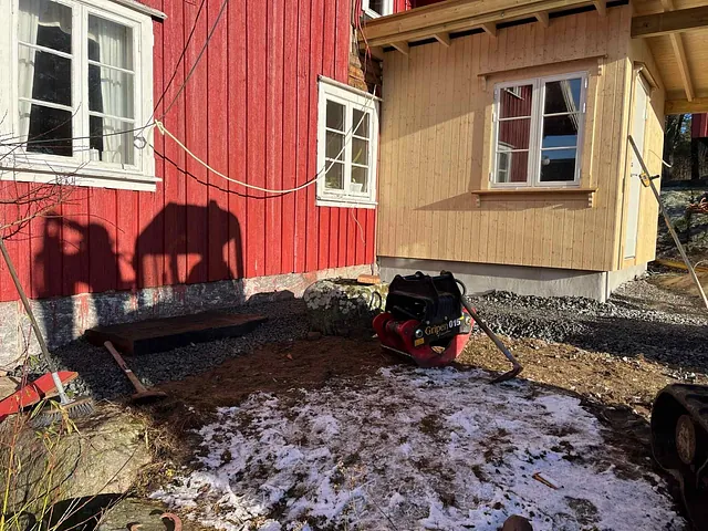Inngangsparti, mur og terrasse, Hvitsten