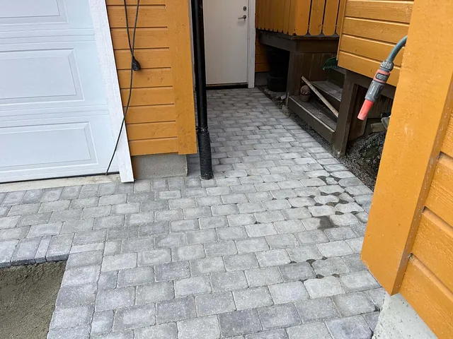 Oppgradering av gårdsplass, Ås